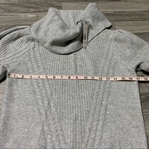 Tahari Grey Heather Pullover Turtleneck Sweater; medium Women’s - Picture 7 of 11